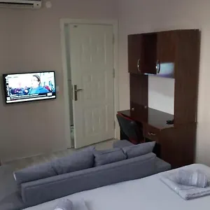 Happy Bouloute Apartment Antalya