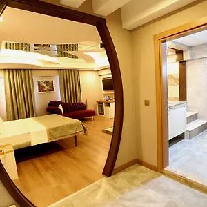Life Corner Hotel Izmir
