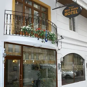 3* Otel Town